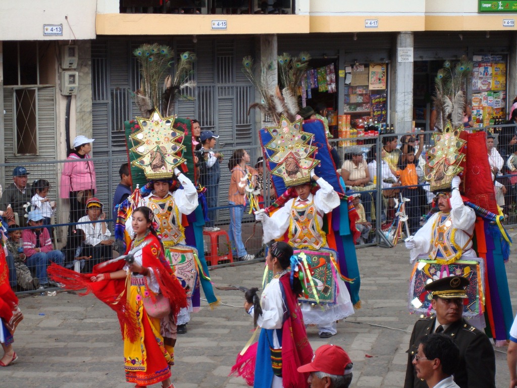 Ecuadorian people dancing Ecuadorian people dancing