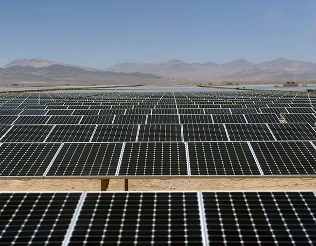 chile-el-salvador-sunpower-atacama credit shutterstock chile-el-salvador-sunpower-atacama credit shutterstock
