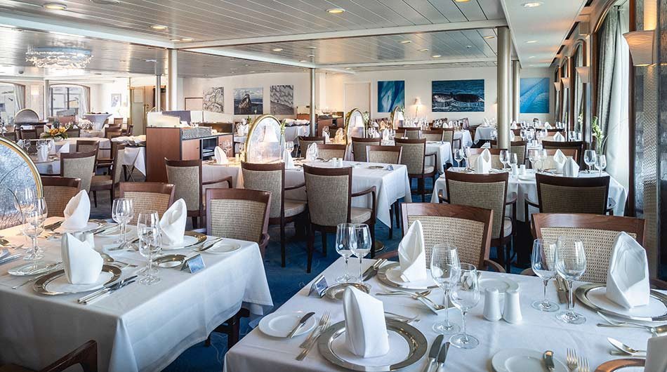 Dining Room on Seaventure