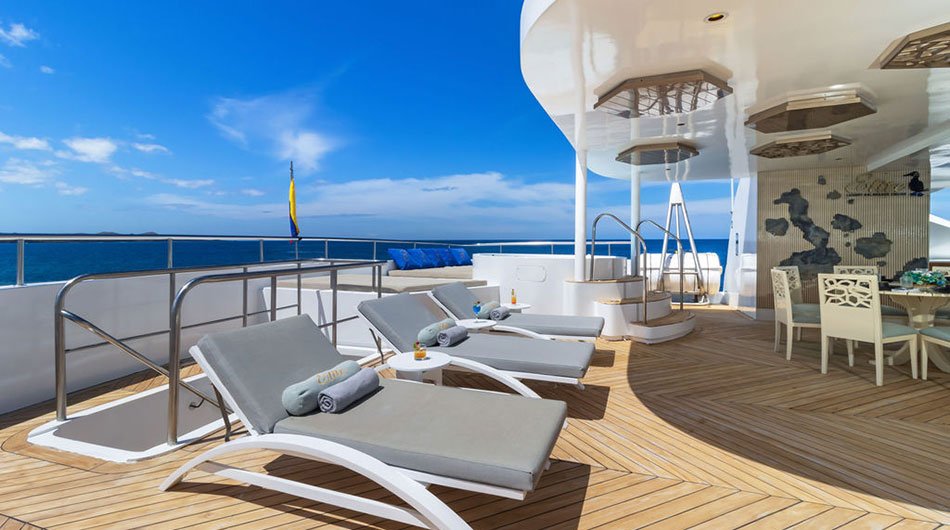 Elite Galapagos - Upper Deck