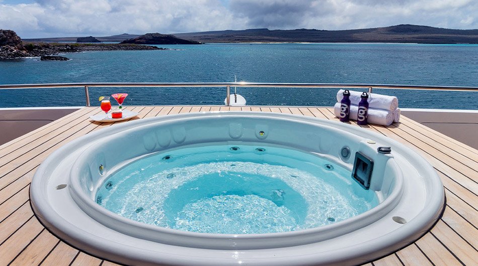 Reina-silvia-jacuzzi