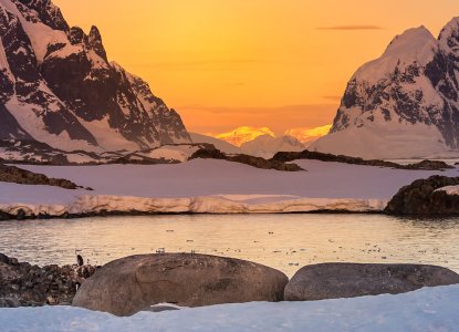  Antarctic-sunset 