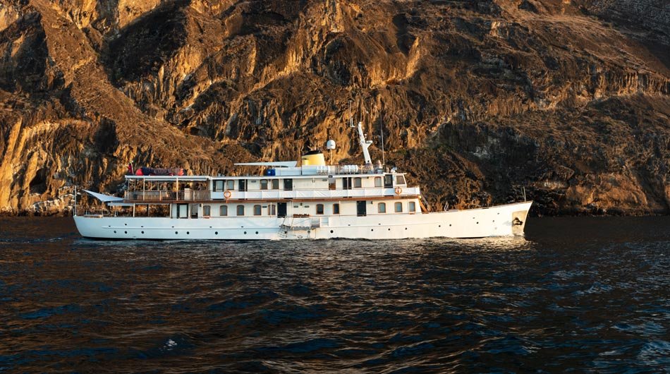 Grace Yacht, Galapagos Islands 