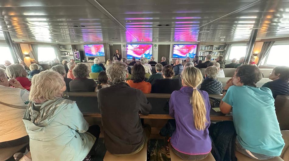 Ortelius Observation Lounge & Bar