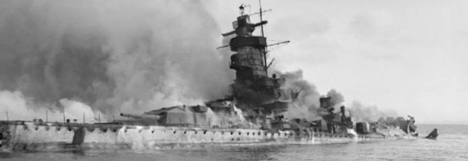 Admiral_Graf_Spee_Flames-e1582604284909_0