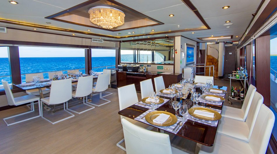 grand-majestic-dining-area2