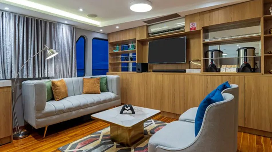 Grand Queen Beatriz Galapagos Cruise -Lounge Area 