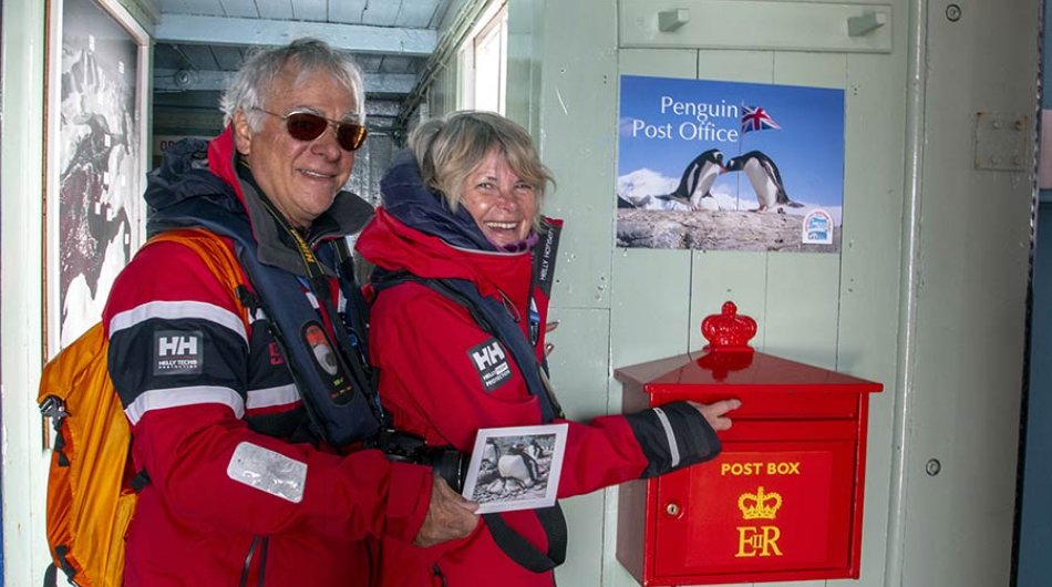 shore-excursions-penguin-post-office