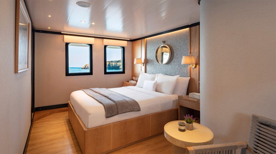 Grace Yacht, Galapagos Islands - Master Suite