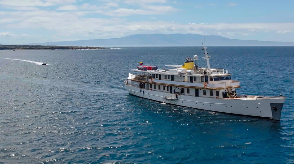 Grace Yacht, Galapagos Islands