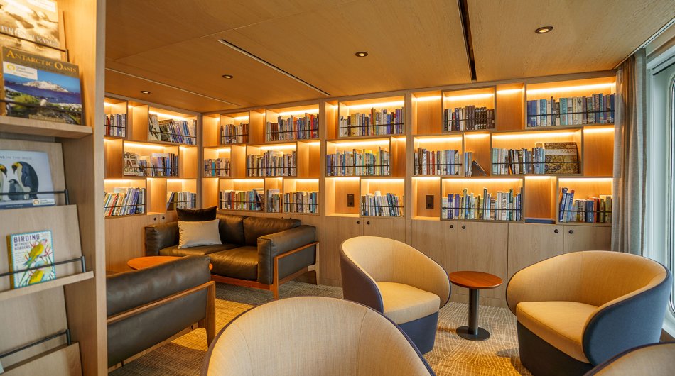 Quark Expeditions_Ultramarine_Library_ (4)_Web