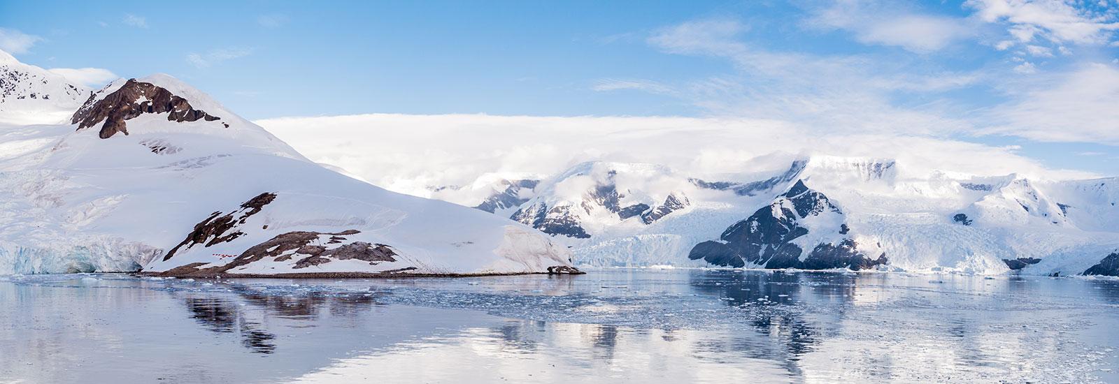 Crossing the Antarctic Circle | Ocean Albatros