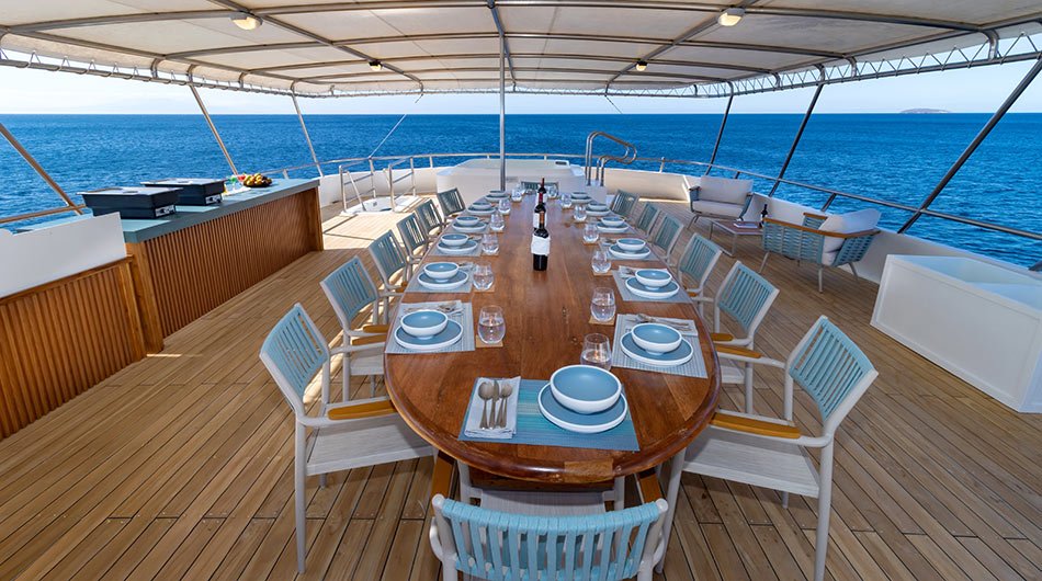 Galapagos Sea Star Exterior Sundeck and Outside Dining