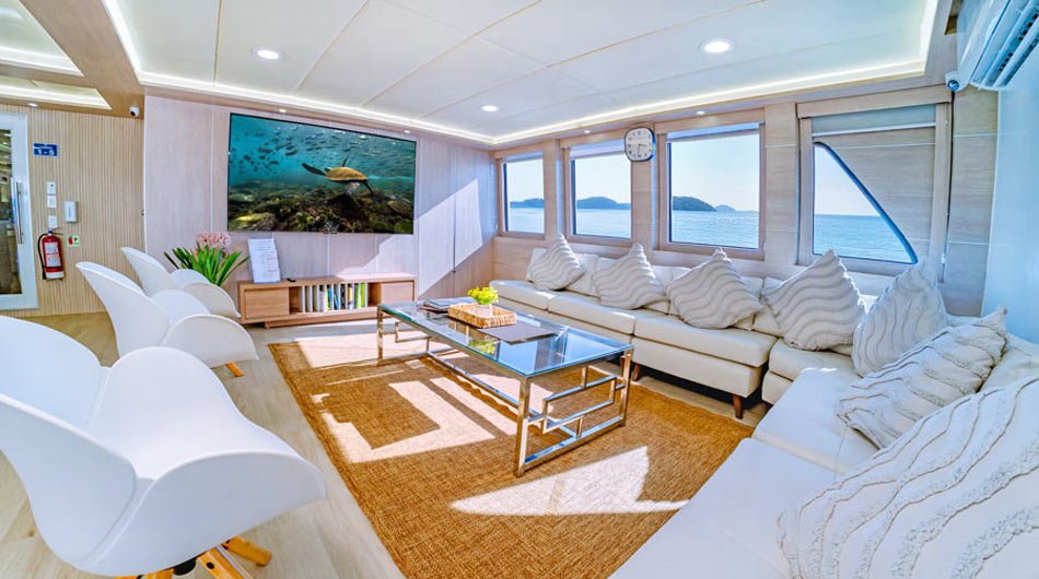 Treasure of the Galapagos Lounge