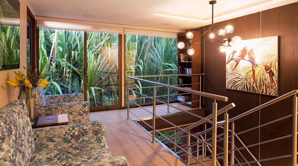 Readingl-room-SOCIAL-AREAS-f2-manatee