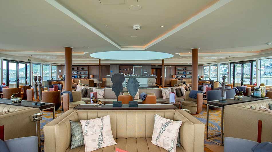 wex-obersvation-lounge