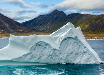 QUARK_Labrador_Torngat-Mountains-NP_Iceberg_HERO 