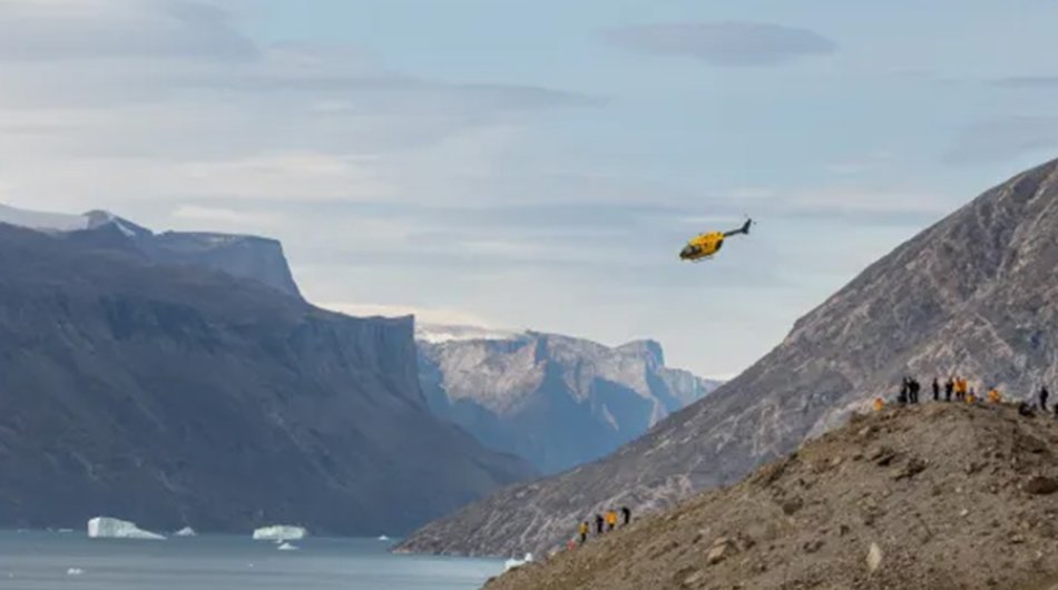 helicopter--landing-gallery7-image