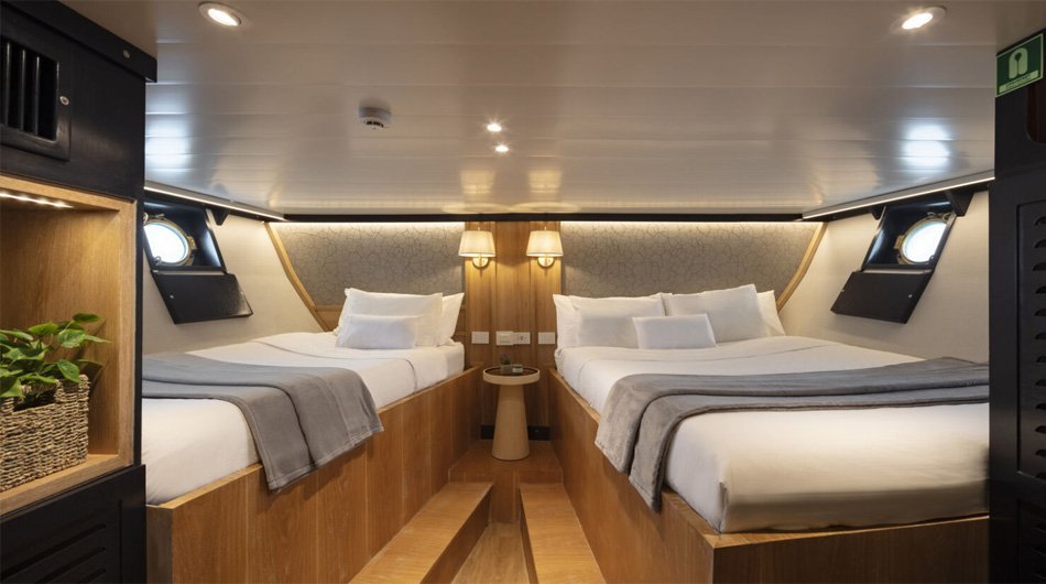 Grace Yacht, Galapagos Islands - Queen Deluxe Cabin