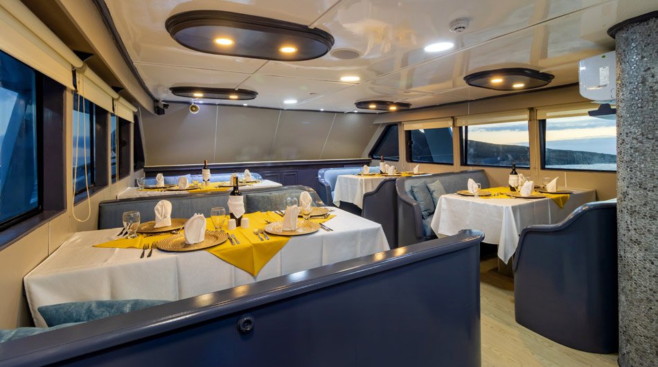 Monserrat Galapagos Cruise Ship - Dining Room