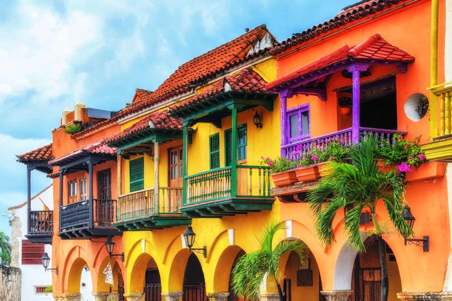 Colourful Spanish colonial houses in Cartagena, Colombia 