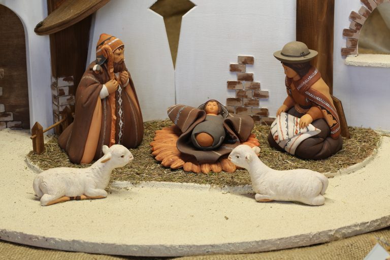 Nativity souvenir from Peru