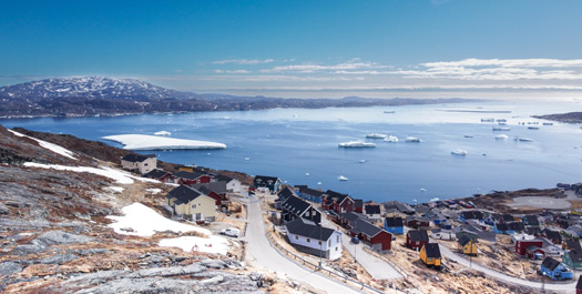 Disembarkation in Qaqortoq