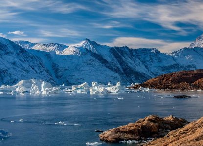  Greenland_Northwest-Fjord-in-Scoresbysund-hero 