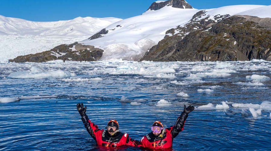 snorkelling-antarctica-5