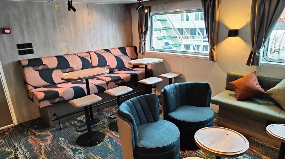 Ortelius Observation Lounge & Bar